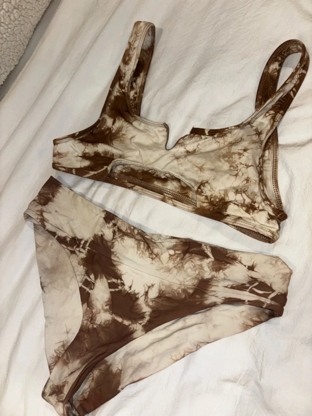 Frankie’s Bikinis Tie-Dye Scoop Bralette & High-Cut Bikini Bottoms - Beige White